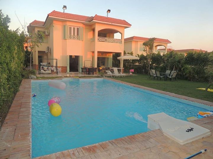  Villas