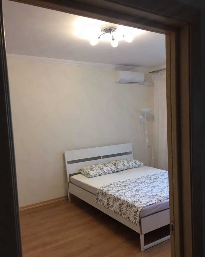  Apartments