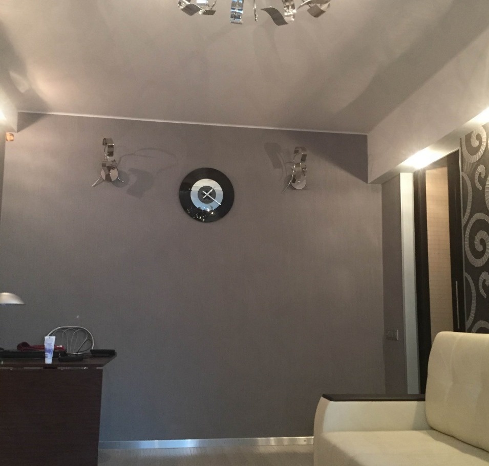  Apartments