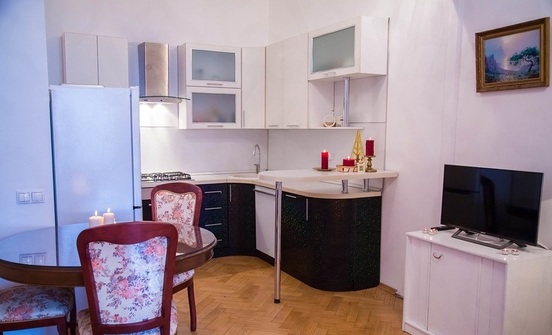  Apartments