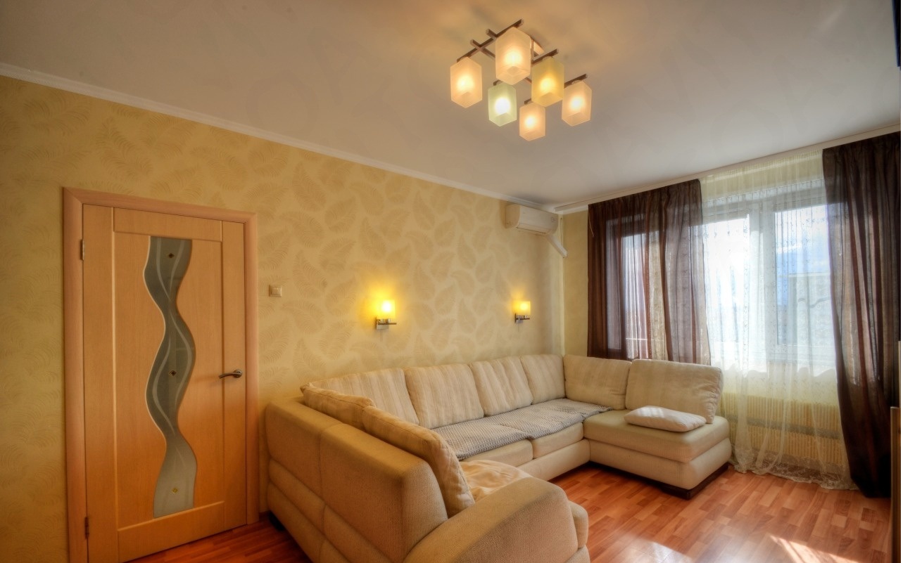  Apartments