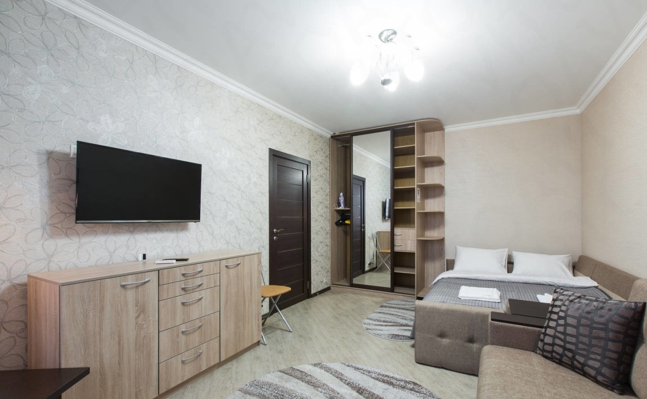  Apartments