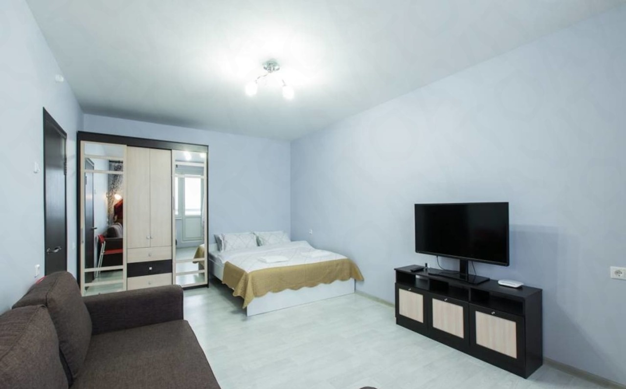  Apartments