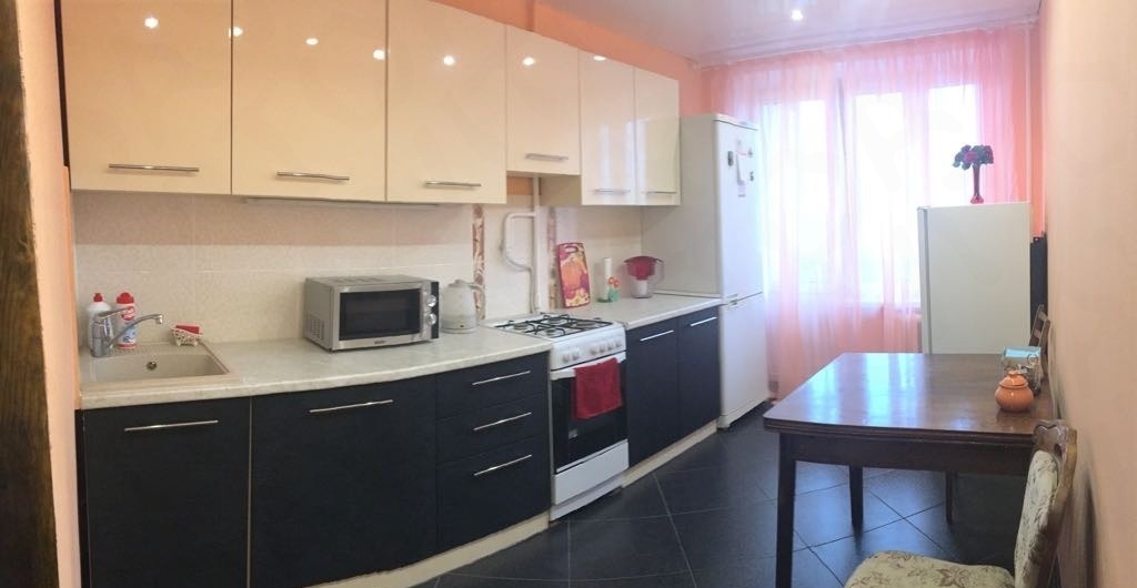  Apartments