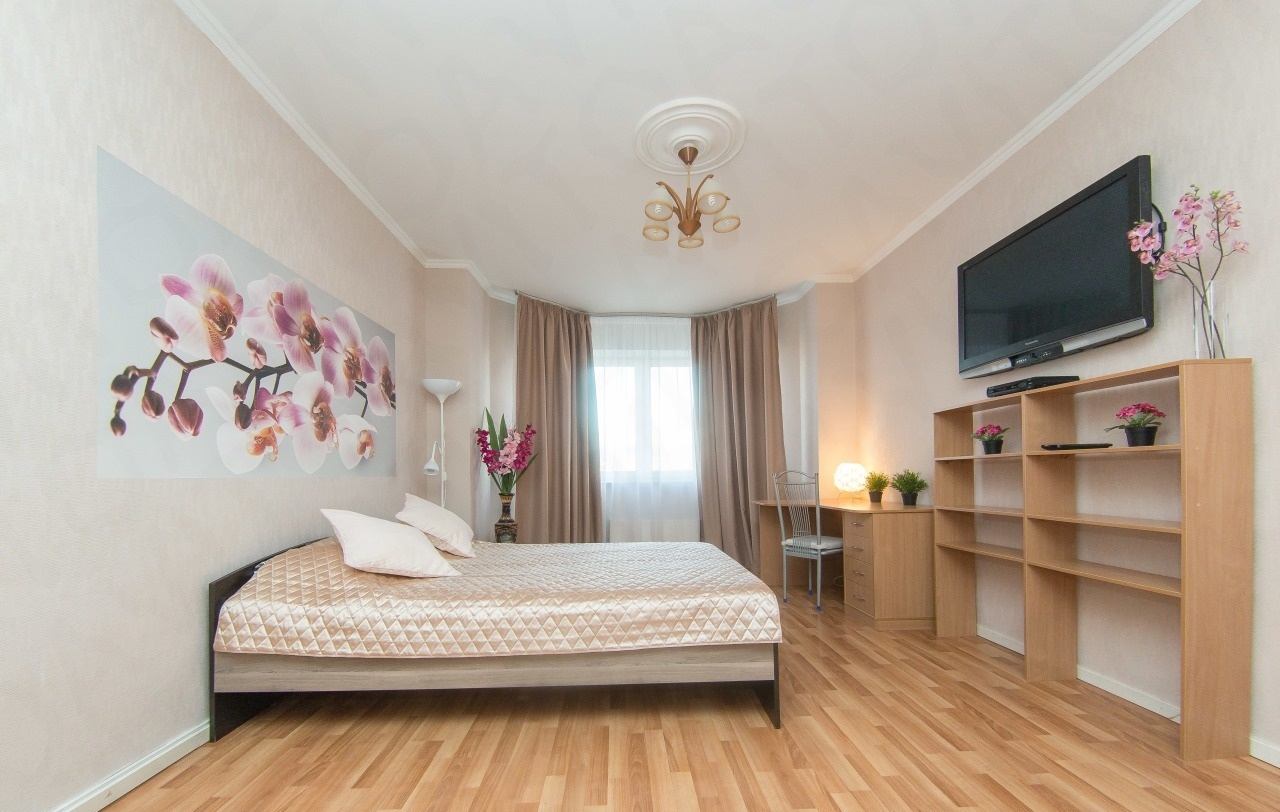  Apartments