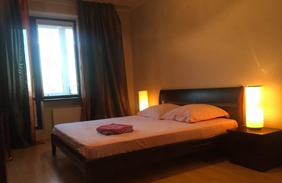  Apartments