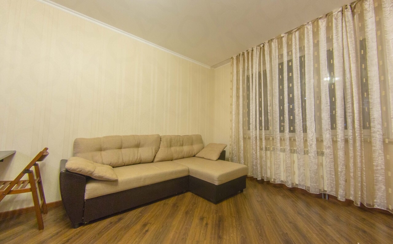  Apartments
