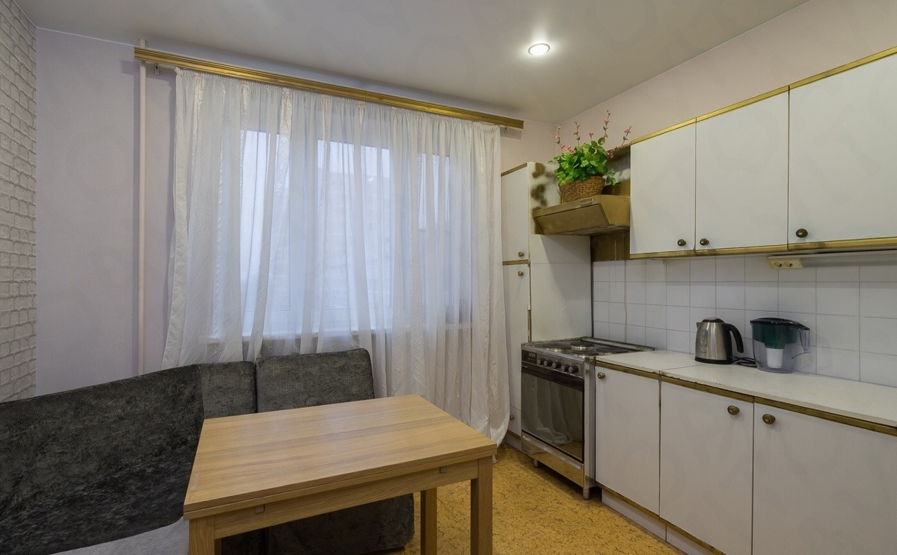  Apartments