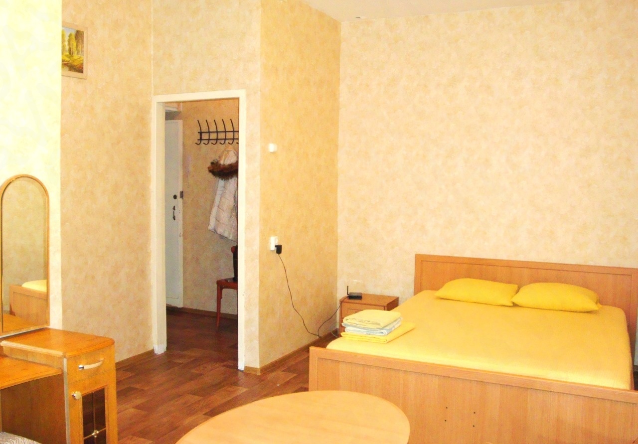  Apartments