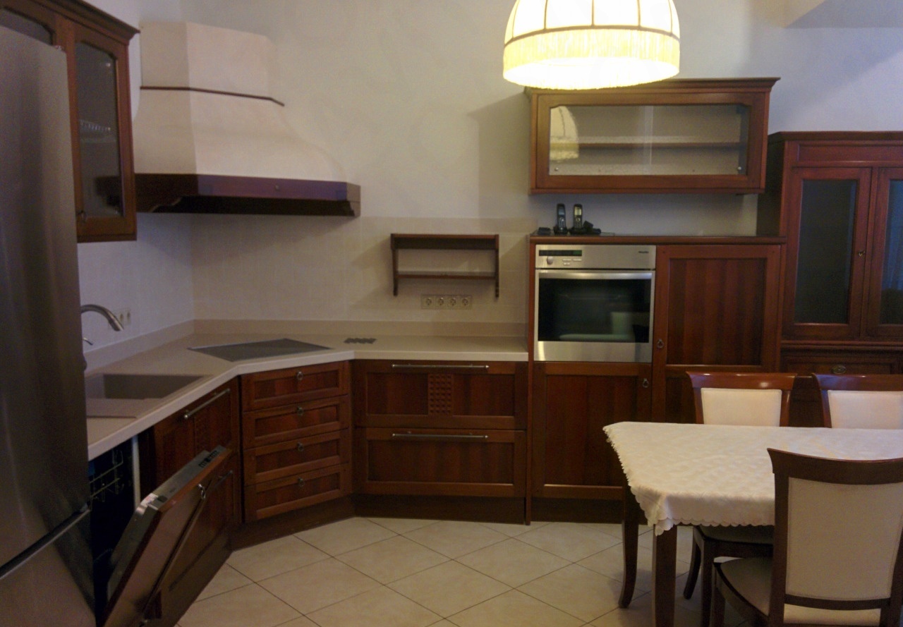  Apartments