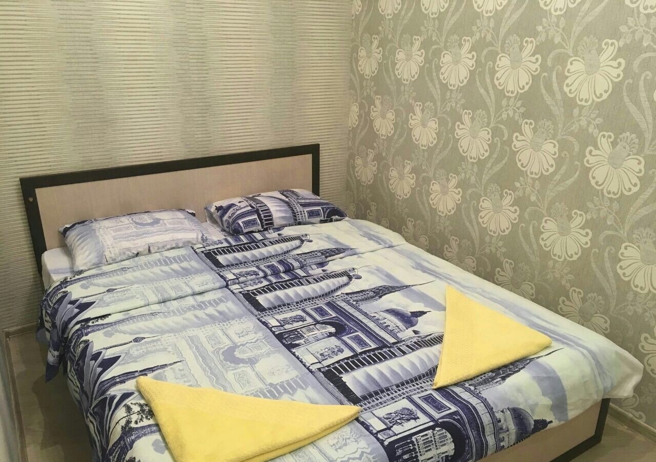  Apartments