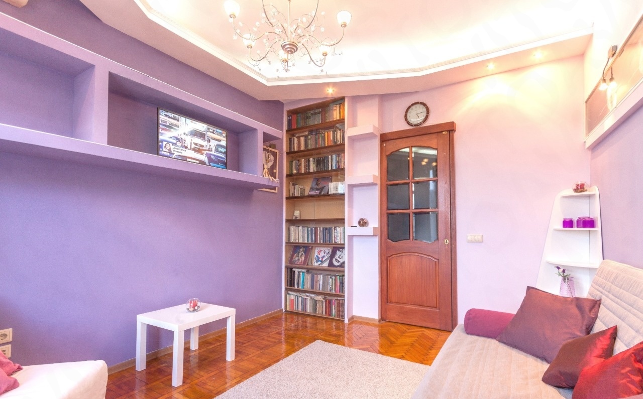  Apartments