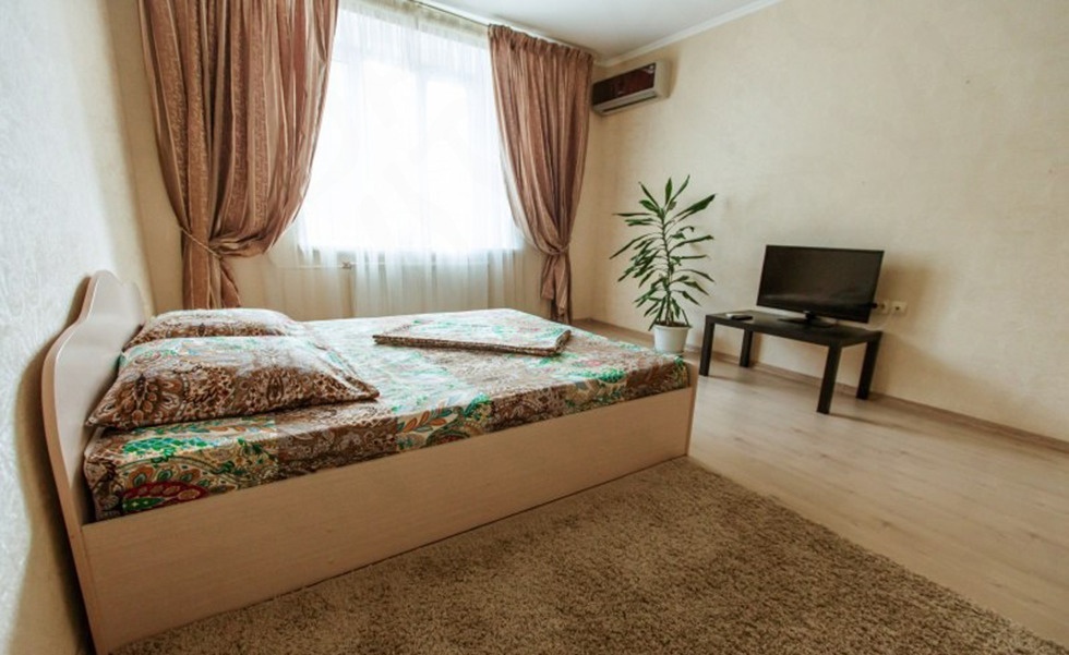 Apartments