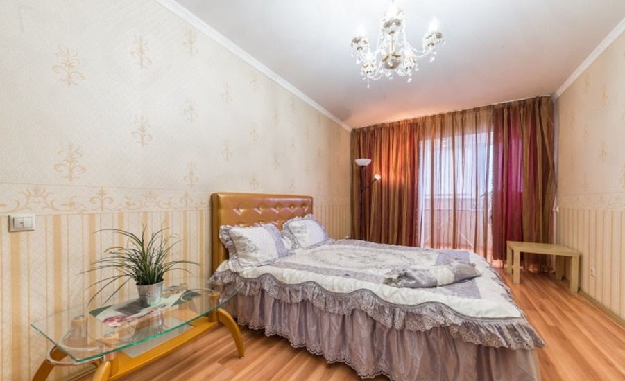  Apartments