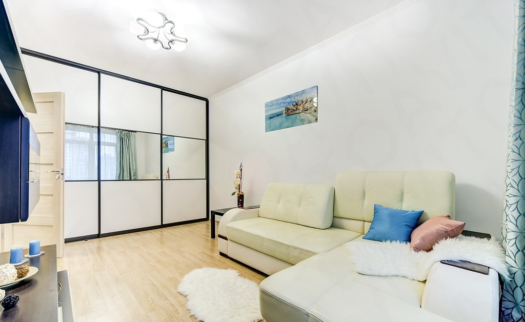  Apartments