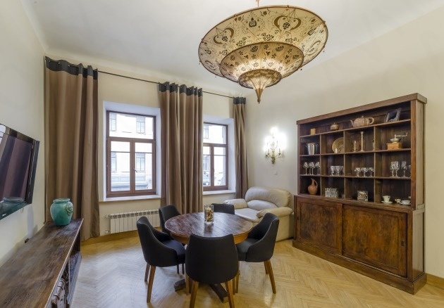  Apartments