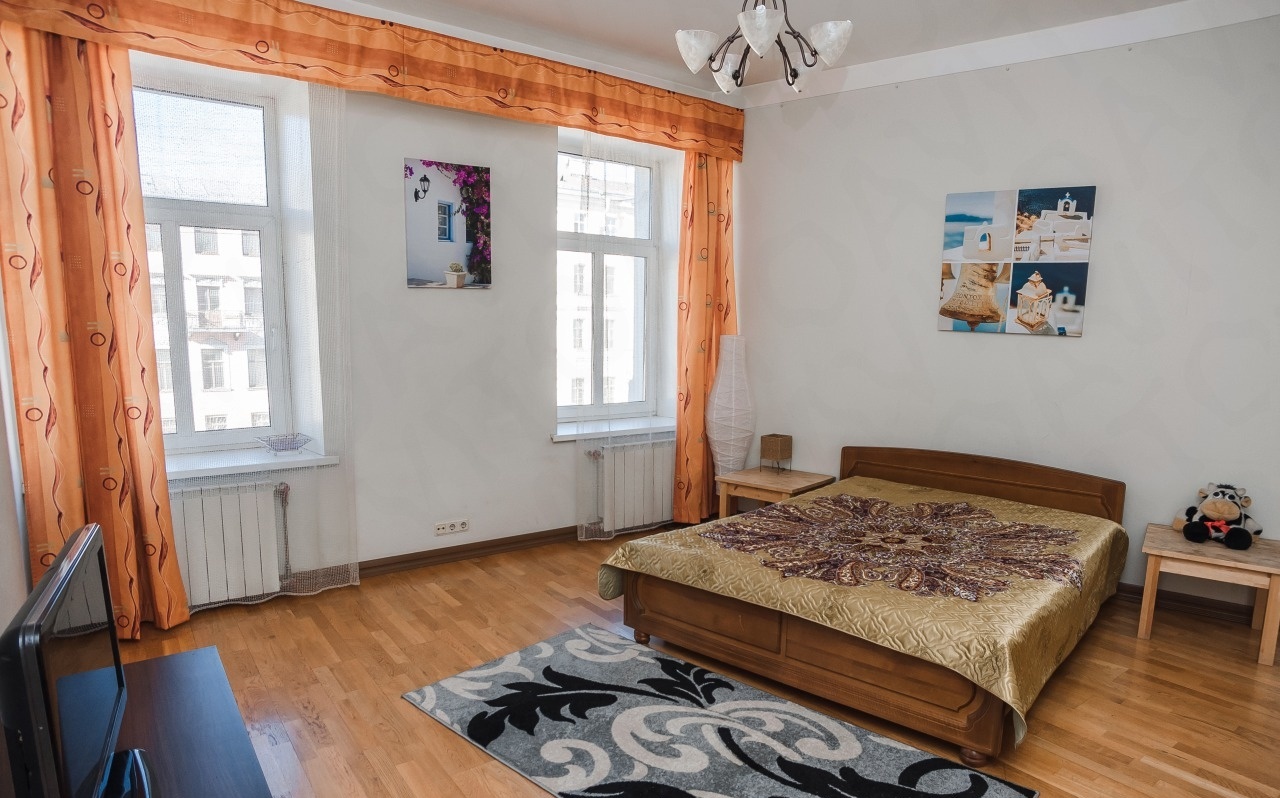  Apartments