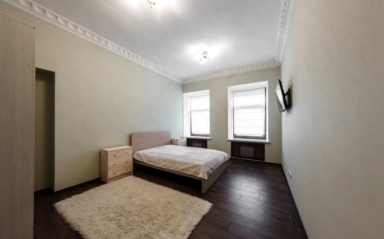  Apartments