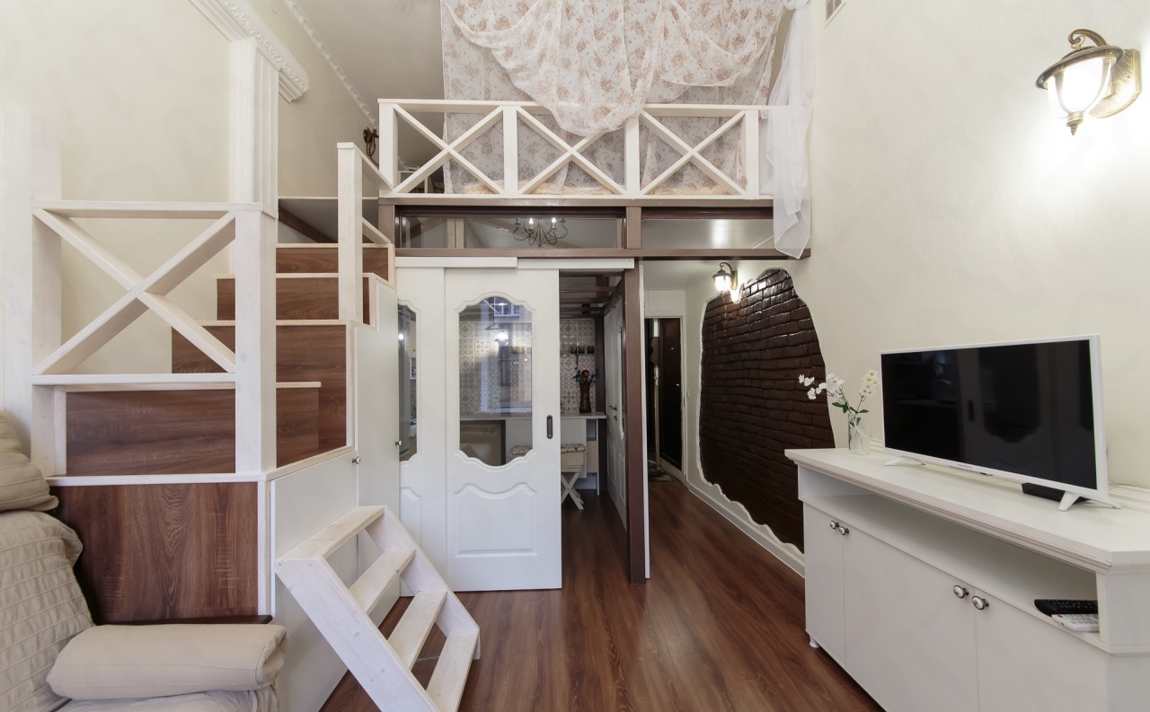  Apartments