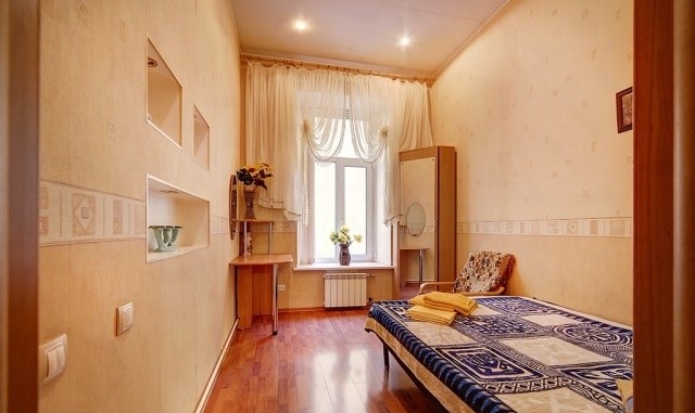  Apartments
