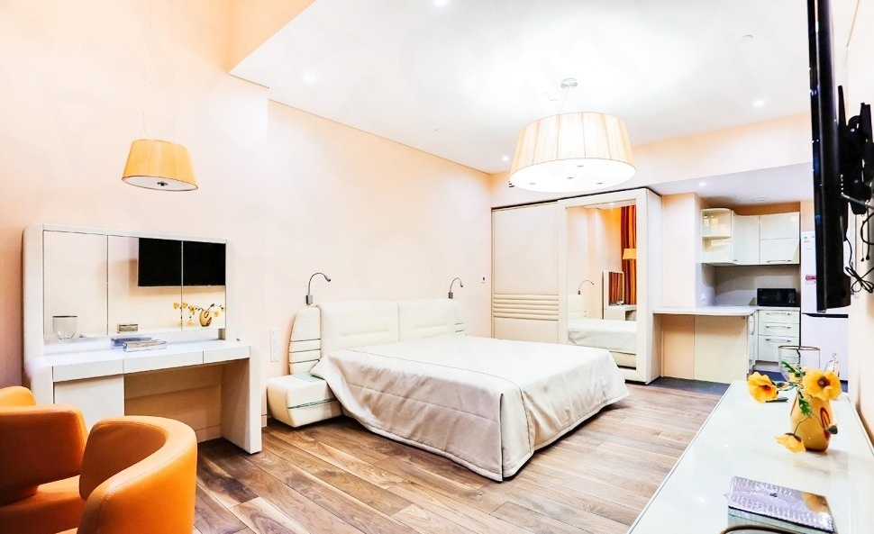  Apartments