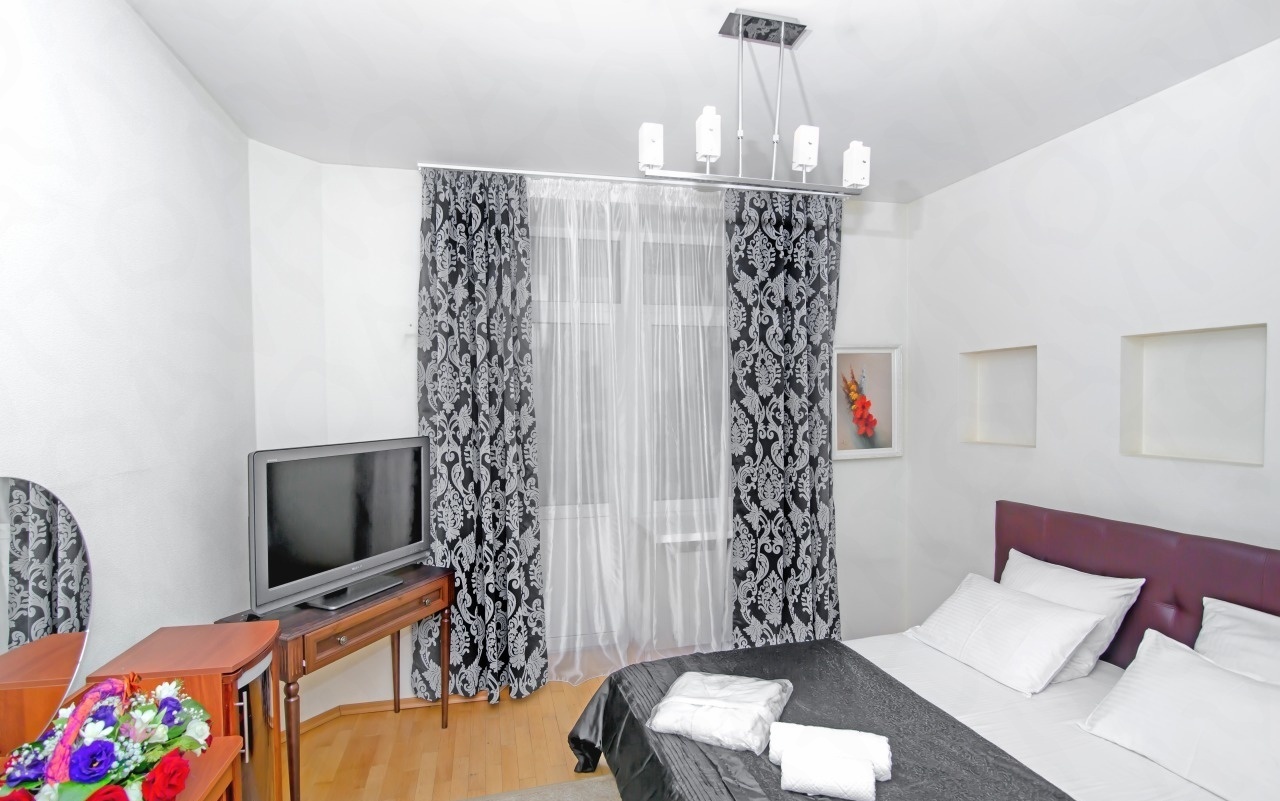  Apartments