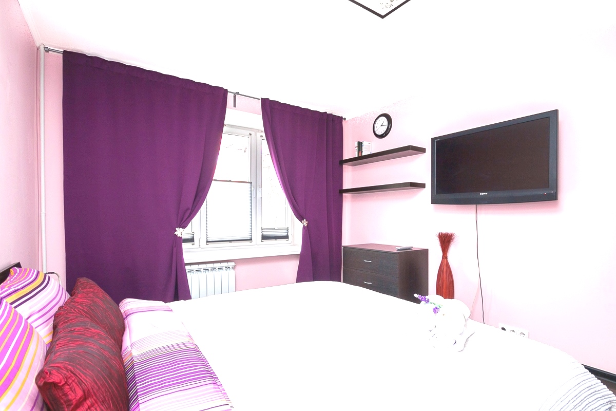  Apartments