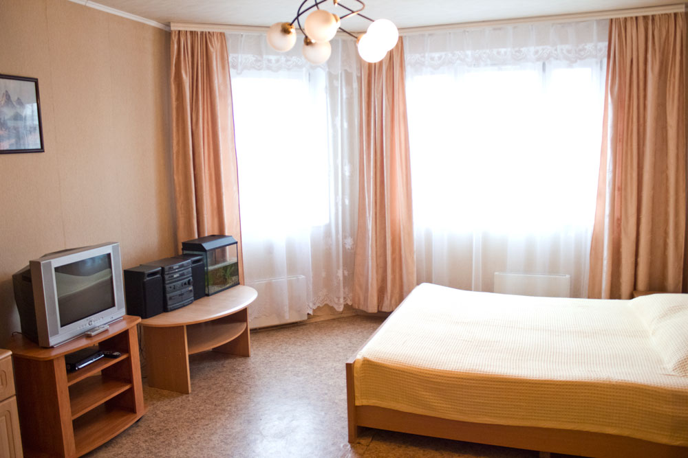  Apartments