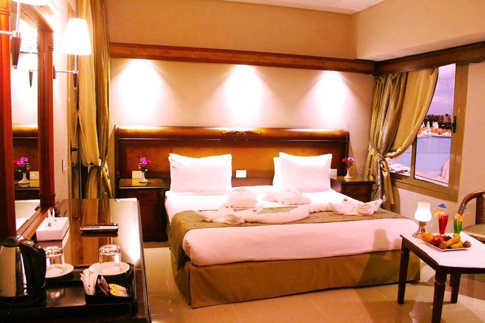  Hotels