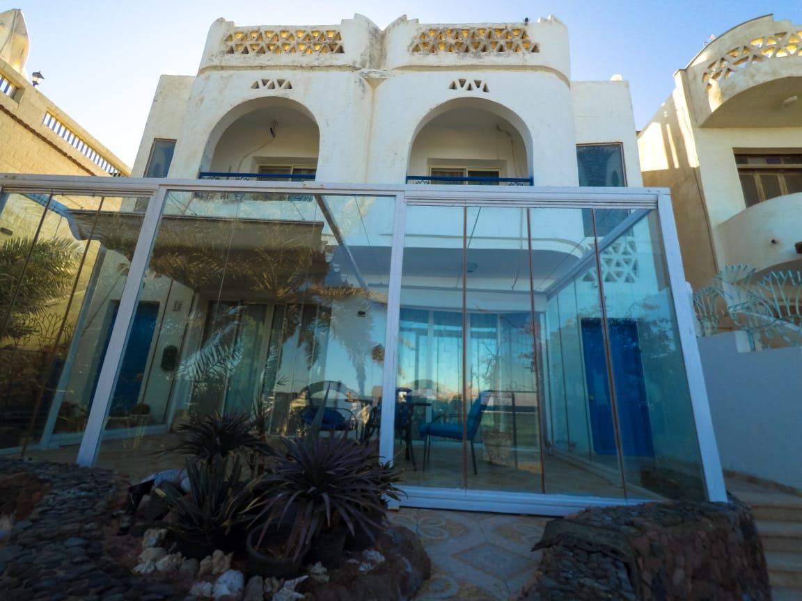  Villas