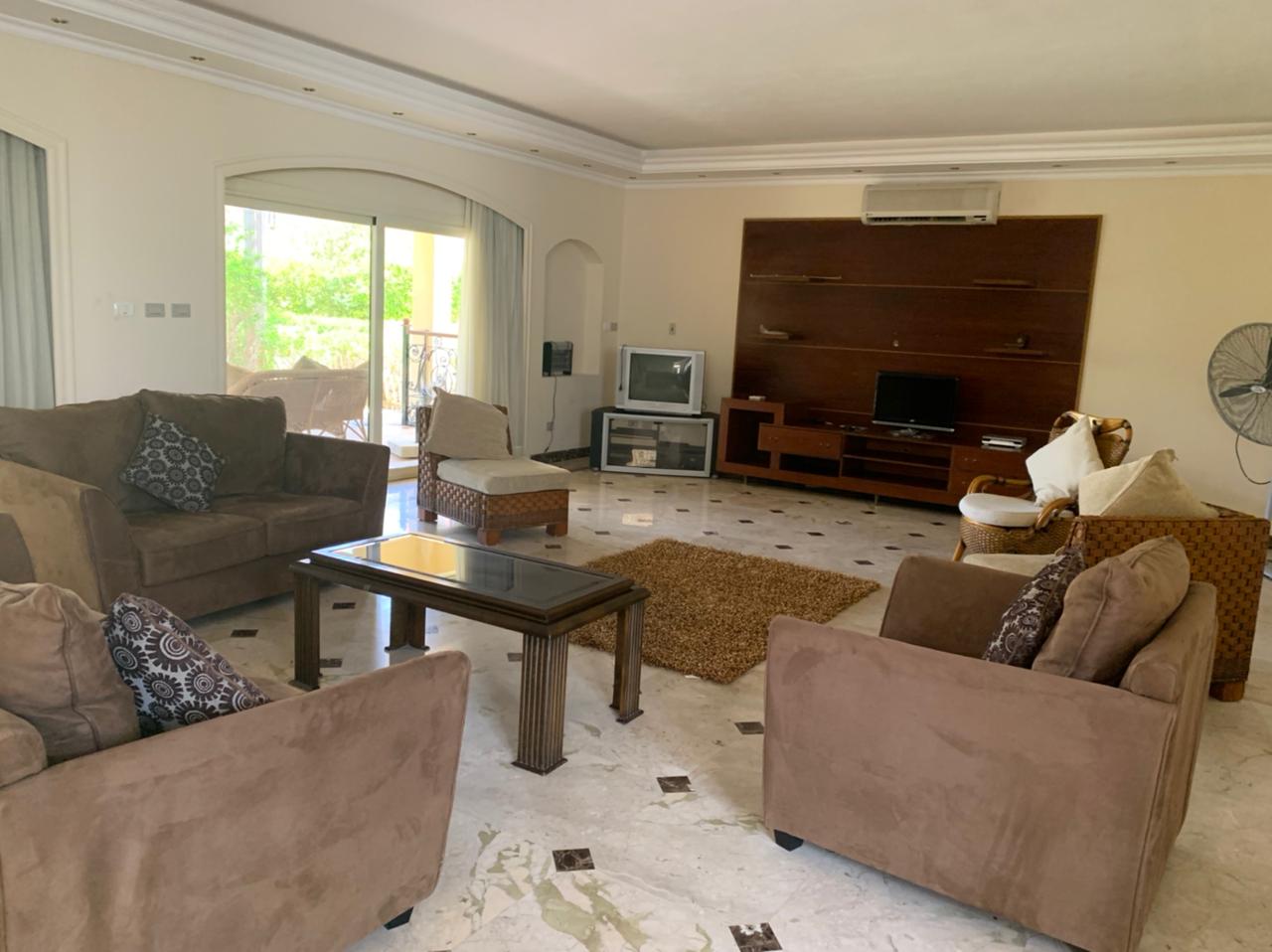  Villas