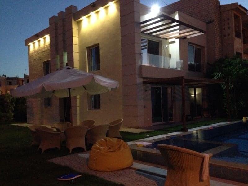  Villas