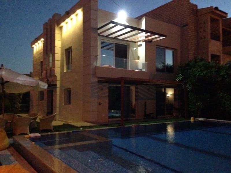  Villas
