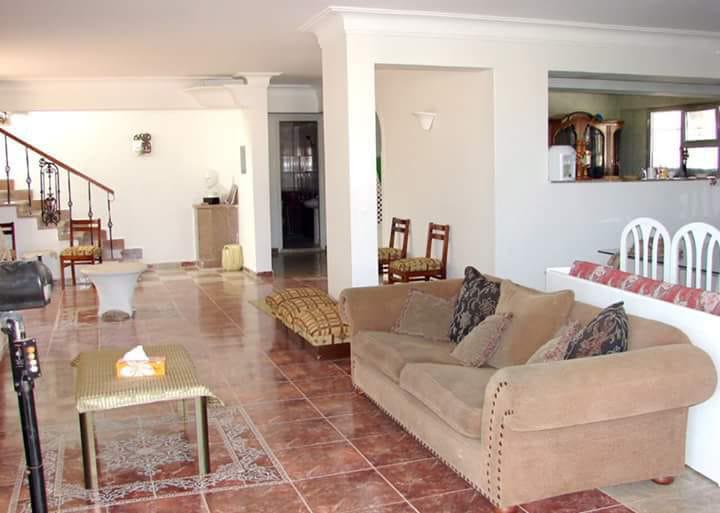  Villas