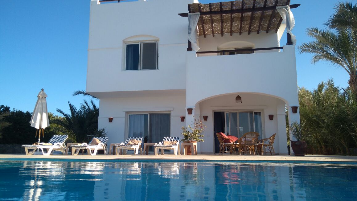  Villas