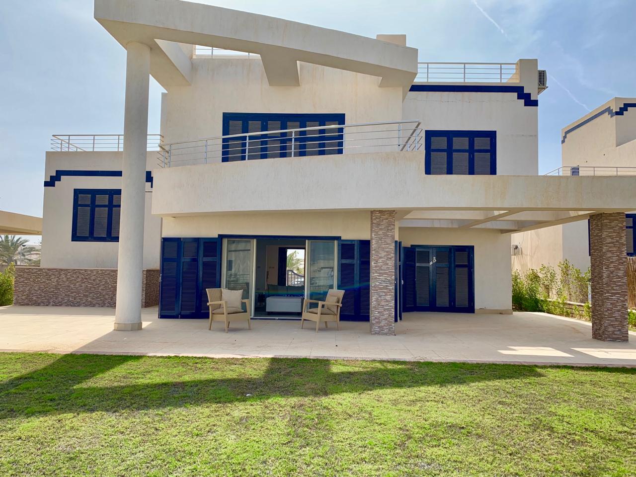  Villas