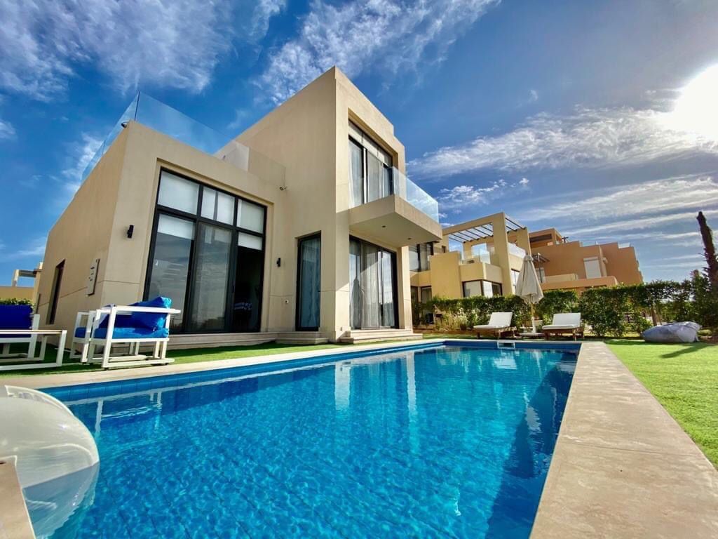  Villas