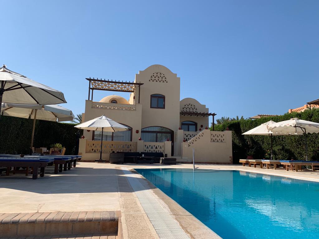  Villas