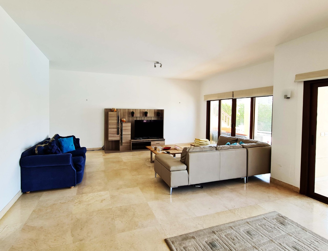  Villas