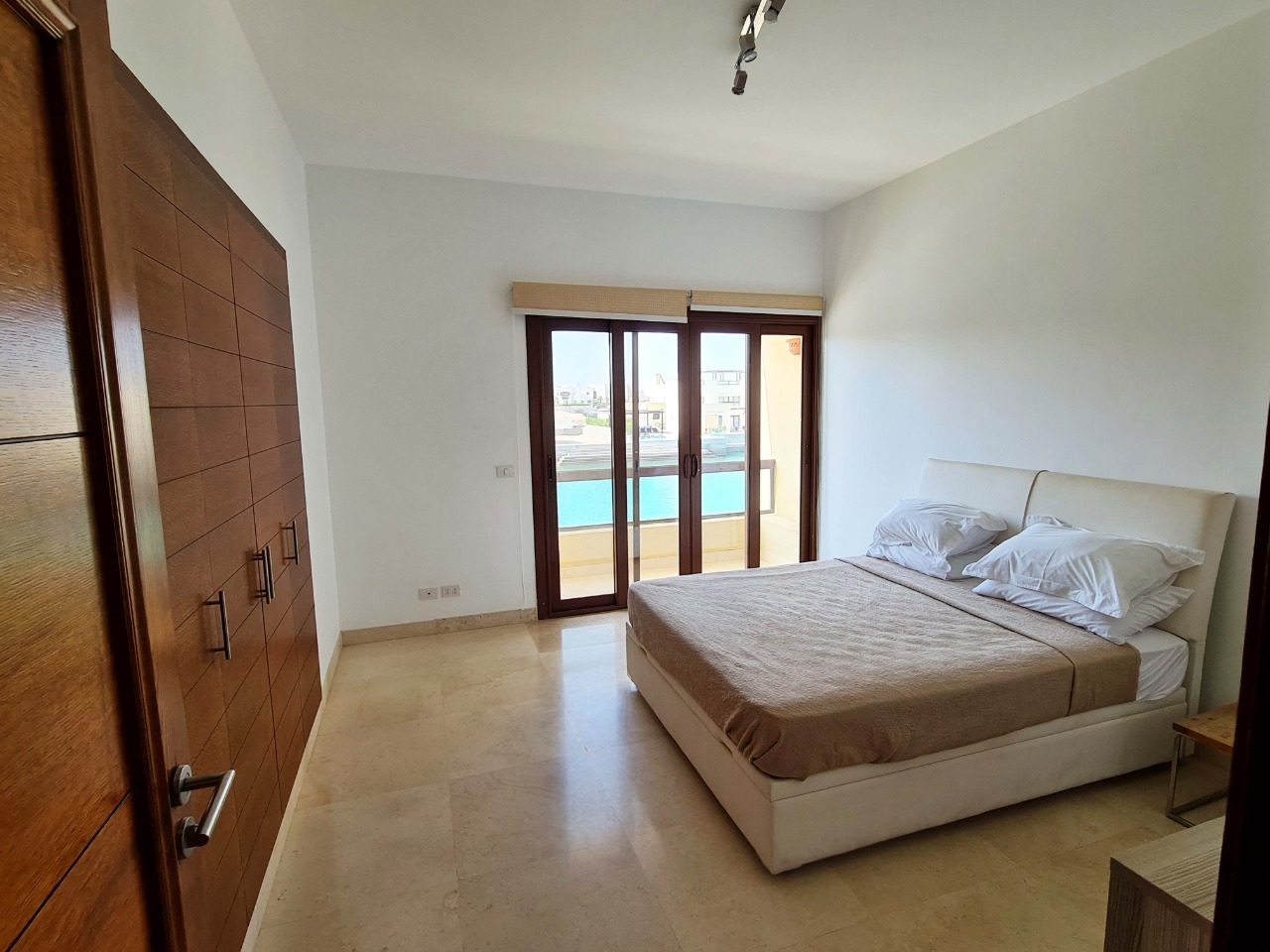  Villas