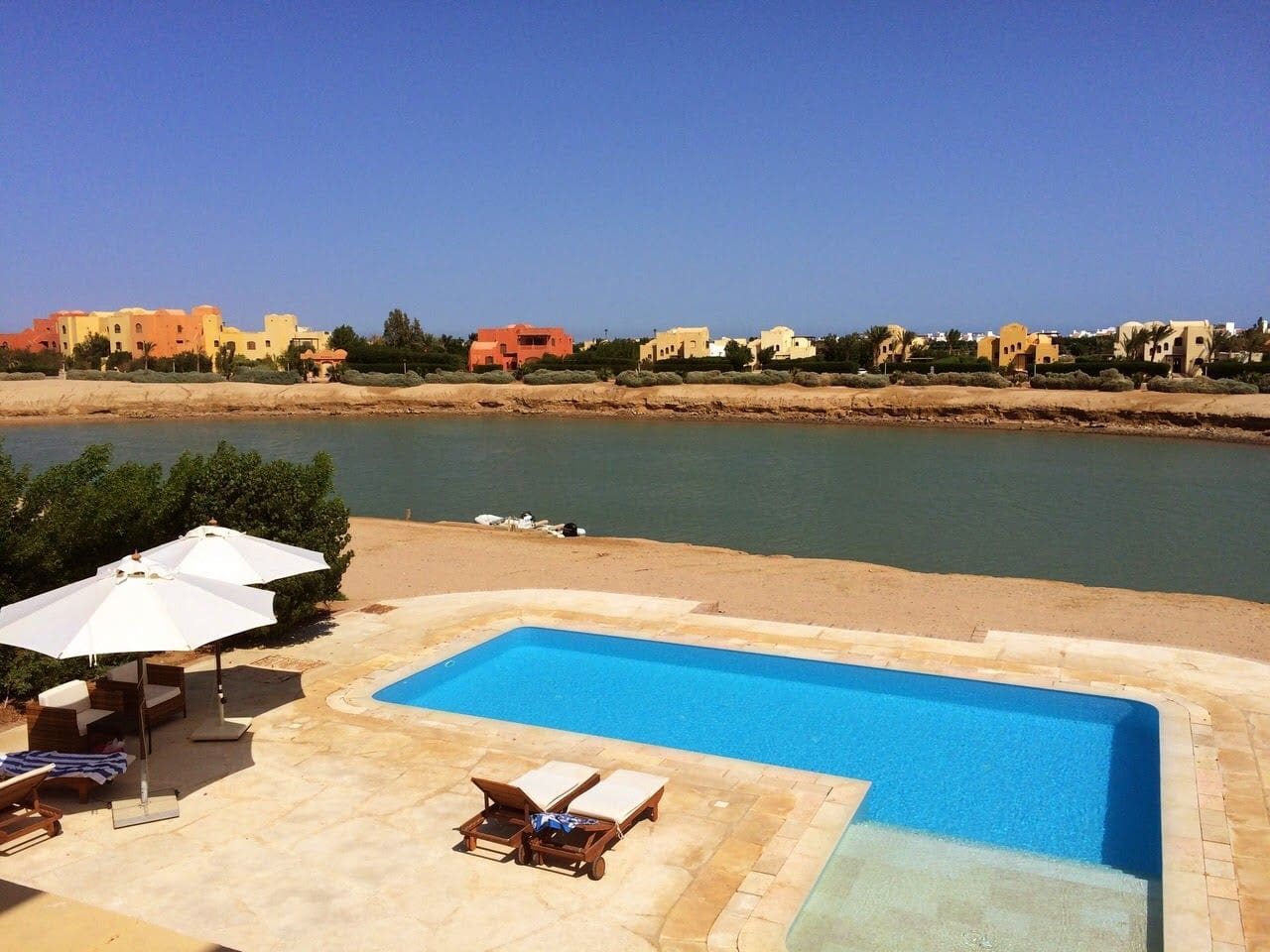  Villas