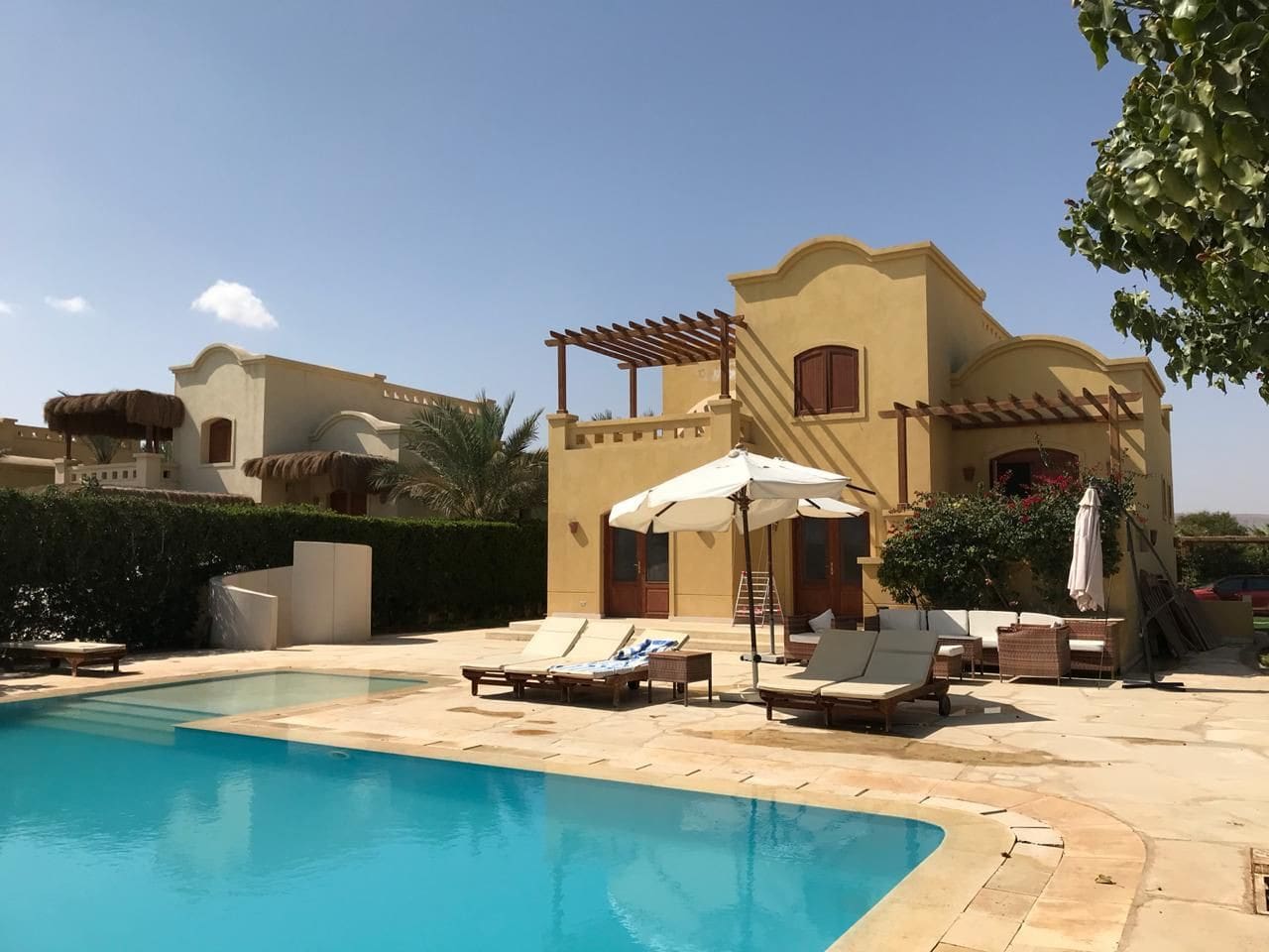  Villas