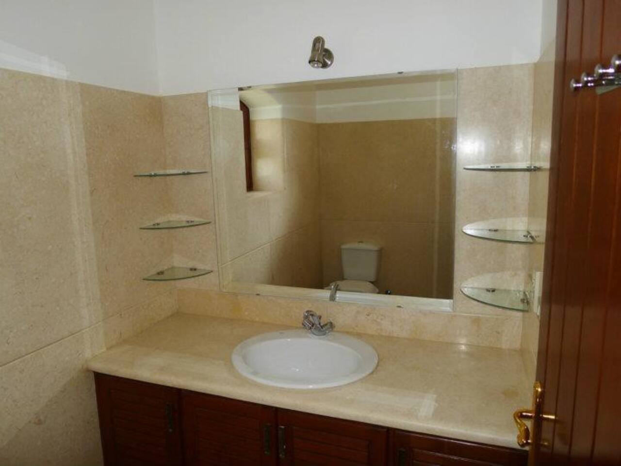  Villas