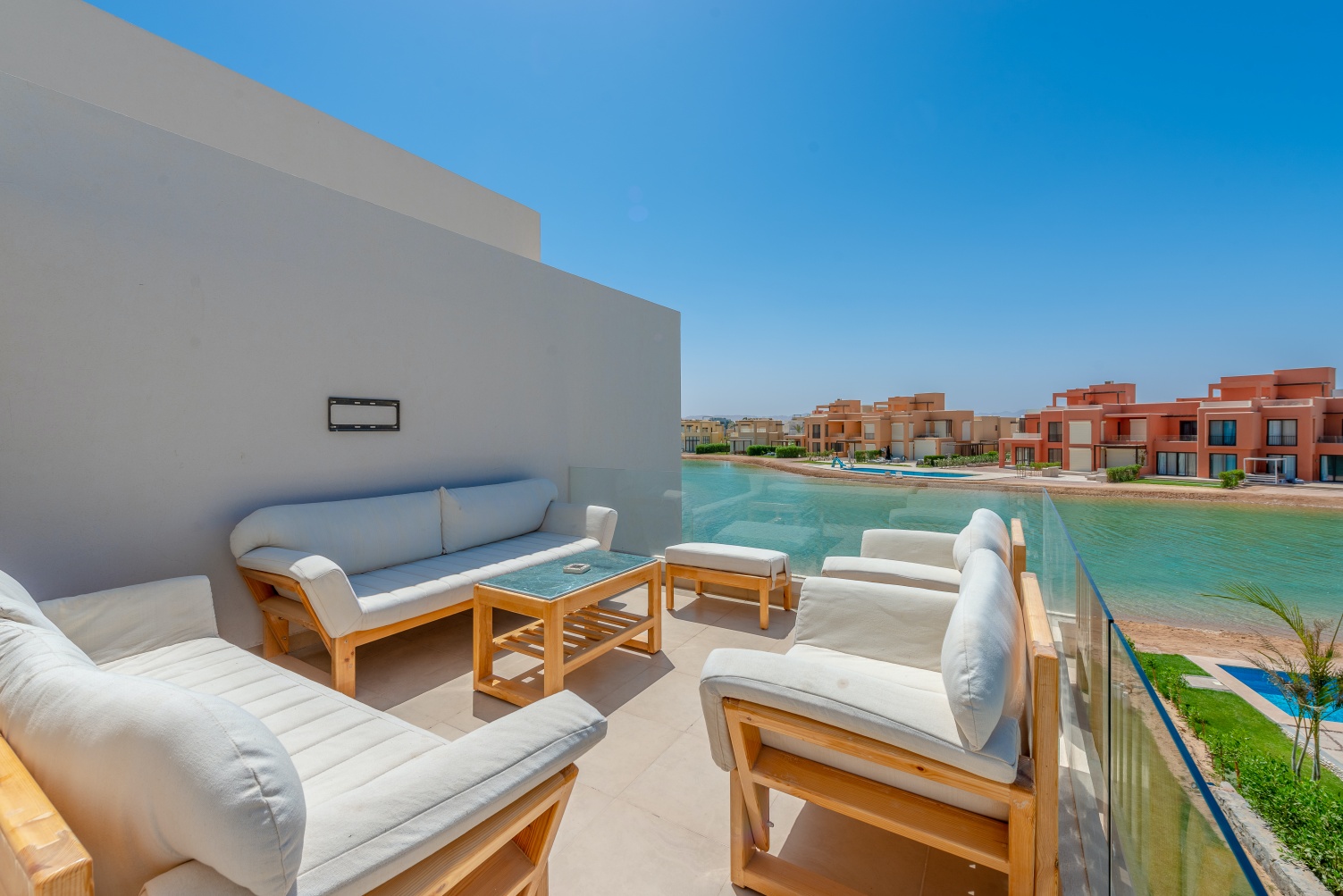  Villas