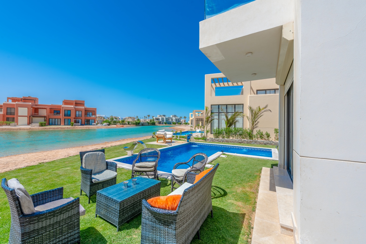  Villas