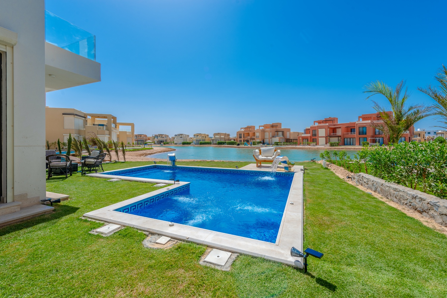  Villas