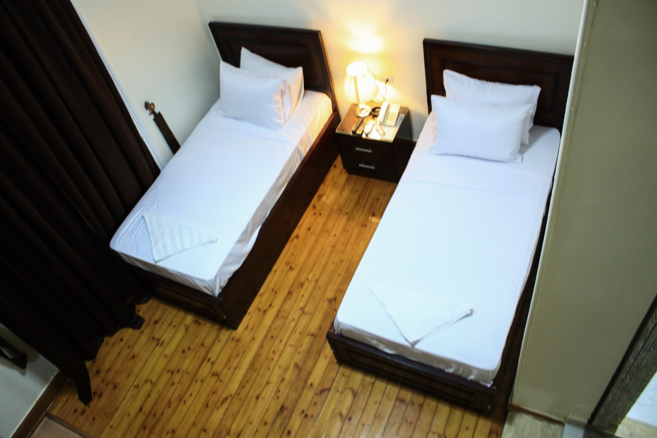  Hotels