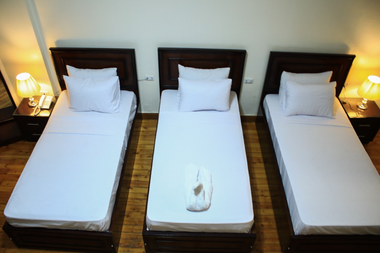  Hotels