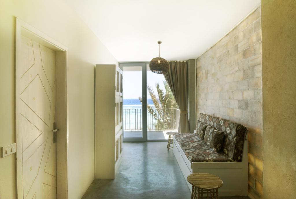  Apartments