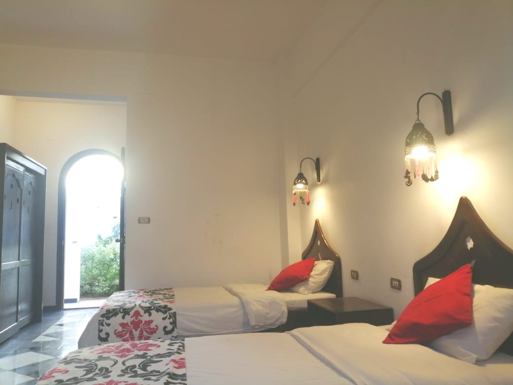  Hotels